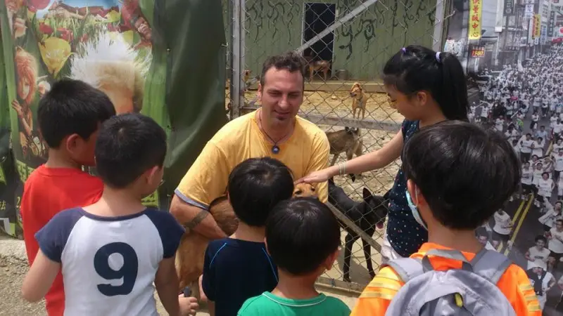 Best Language Center visits the Gou Gou Shan dog shelter, in Wufeng, Taichung, Taiwan.